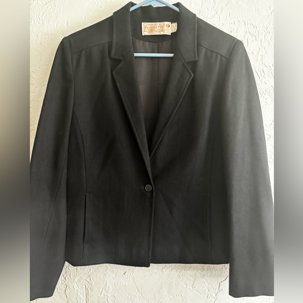 Pendleton Women's Black Blazer